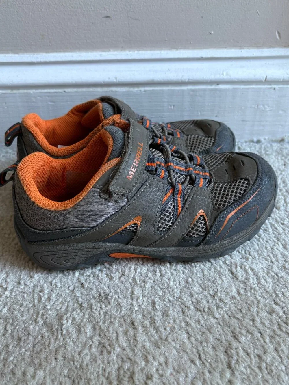 Merrell Trail Chaser sneakers for kids, size 1
